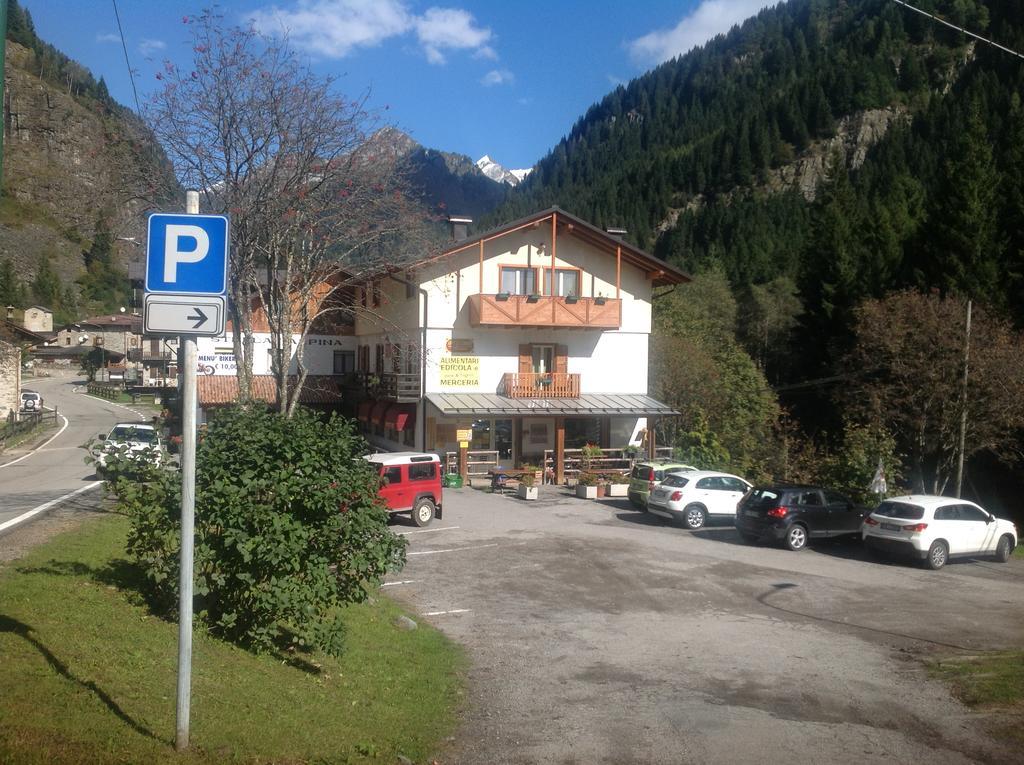 Affittacamere Valle Dorizzo Di Scavoni Paolo Val Dorizzo Eksteriør bilde